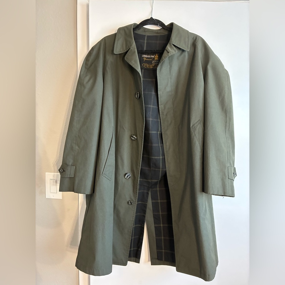 London Fog Trench Coat Size 36 Short Olive Green